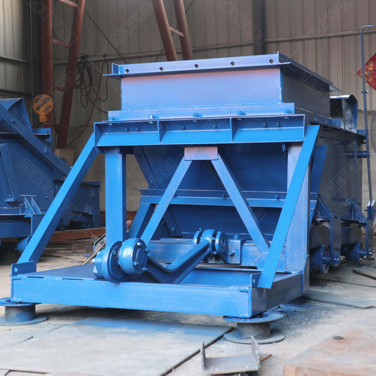 煤矿井下甲带式给煤机 矿用振动给料机 往复式给煤机