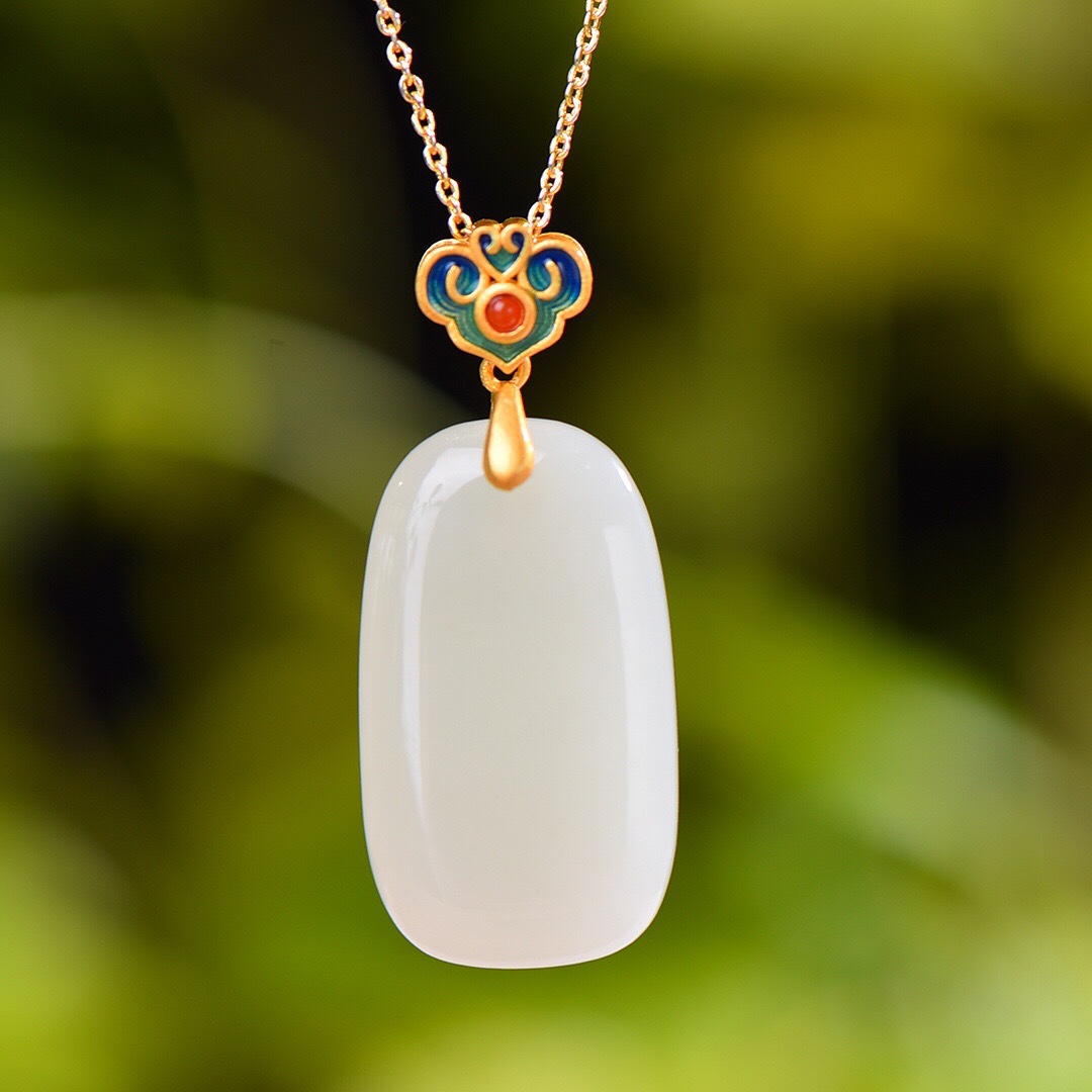 s925银镶嵌新疆天然和田玉白玉平安牌珐琅吊坠简约复古女项坠玉牌