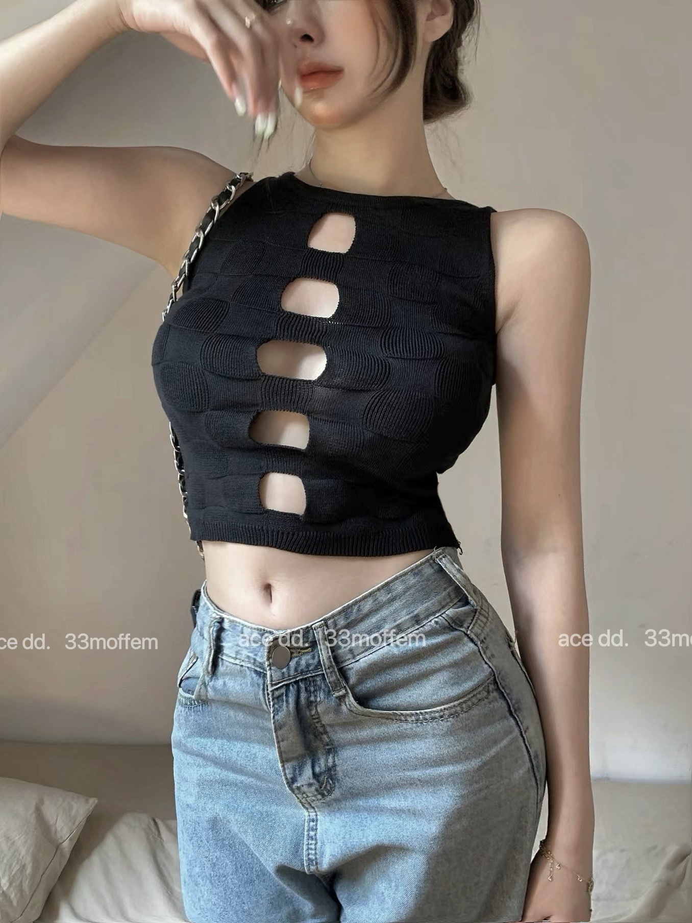 3成交17件相似法式洋气时髦醋酸印花系带挂脖吊带背心女内搭外穿设计