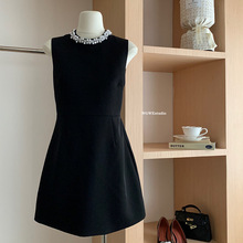 WGWE8255法式珍珠领赫本风连衣裙收腰无袖小黑裙生日高级感背心裙