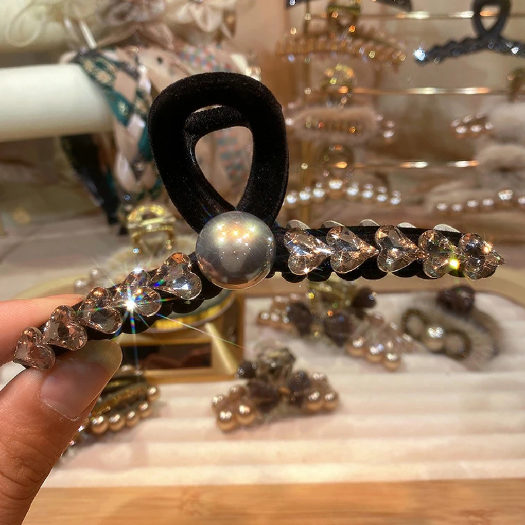 Korean Style Pearl Flocking Large Size Grip Heart-Shaped Full of Diamond Shark Clip Hair Clip Rhinestone Suede Ponytail Grip