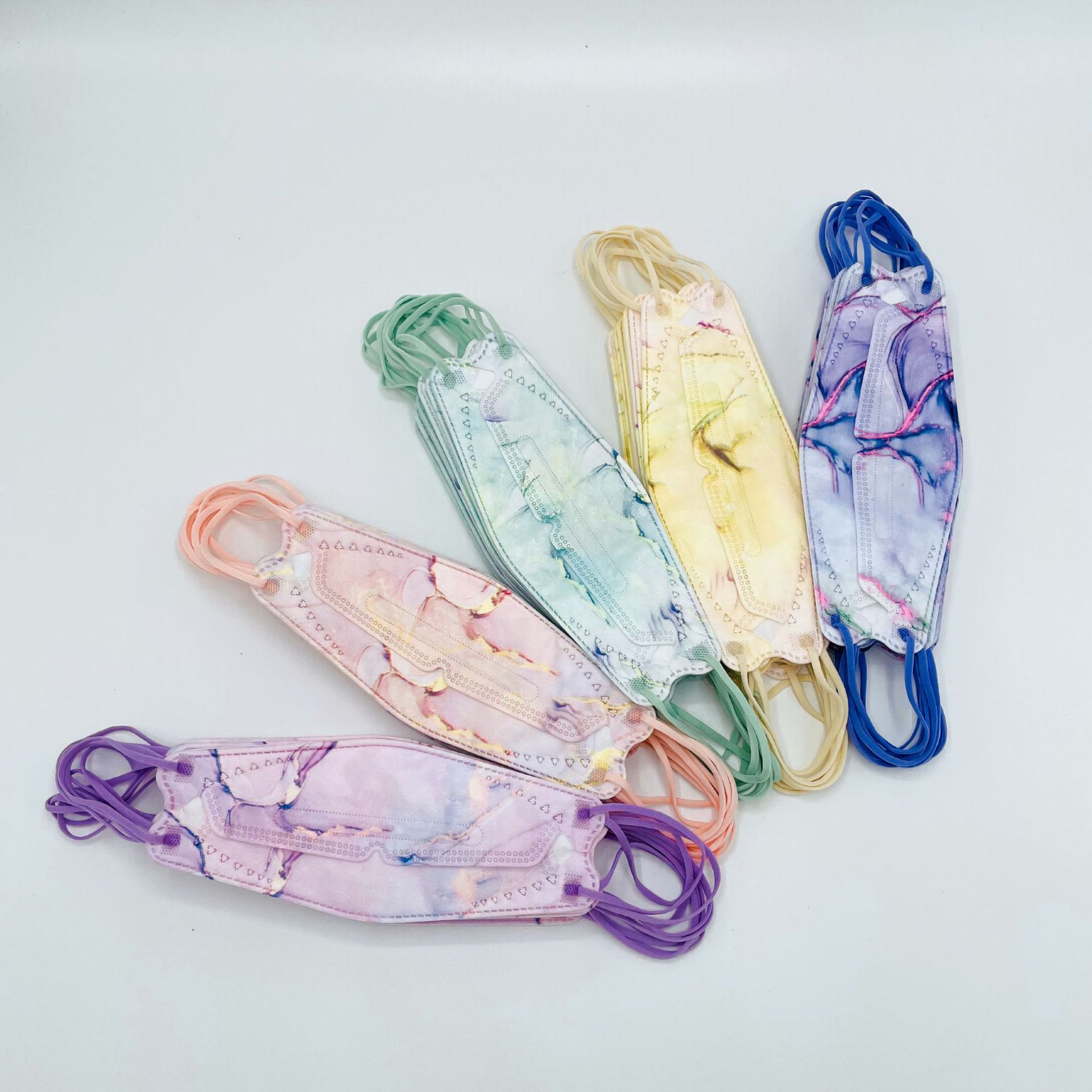 2万个kf94儿童立体鱼型口罩kn95口罩3d立体四层彩色印花99%滤效现货批