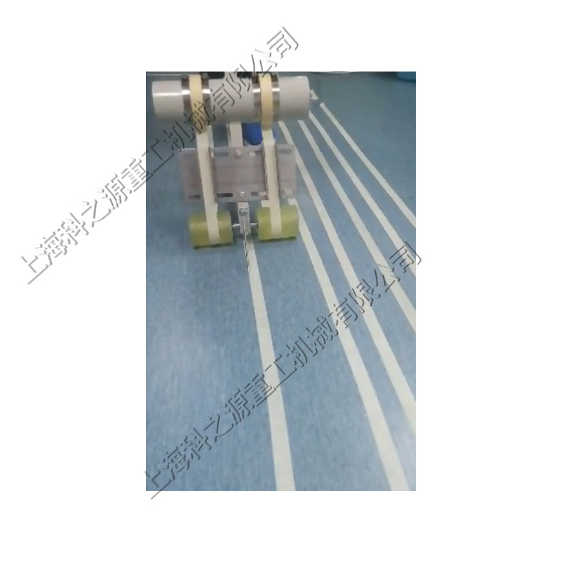 体育场塑胶球场贴边机 转弯地坪贴带机 小型自动压平贴美纹纸机