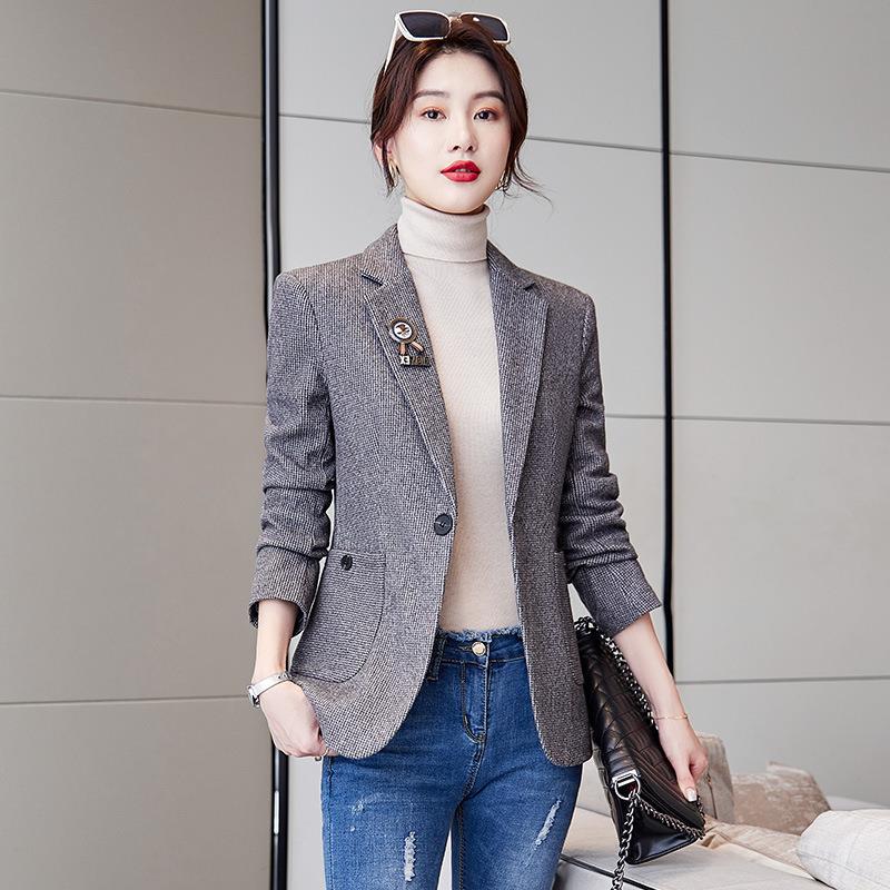 小西装外套女长袖格子休闲短款秋冬新款毛呢修身杏色女士西服上衣