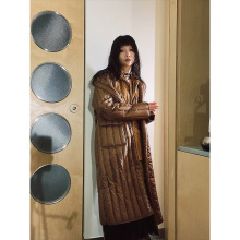 设计师女装 宽松连帽长款压条粘胶白鹅绒羽绒服