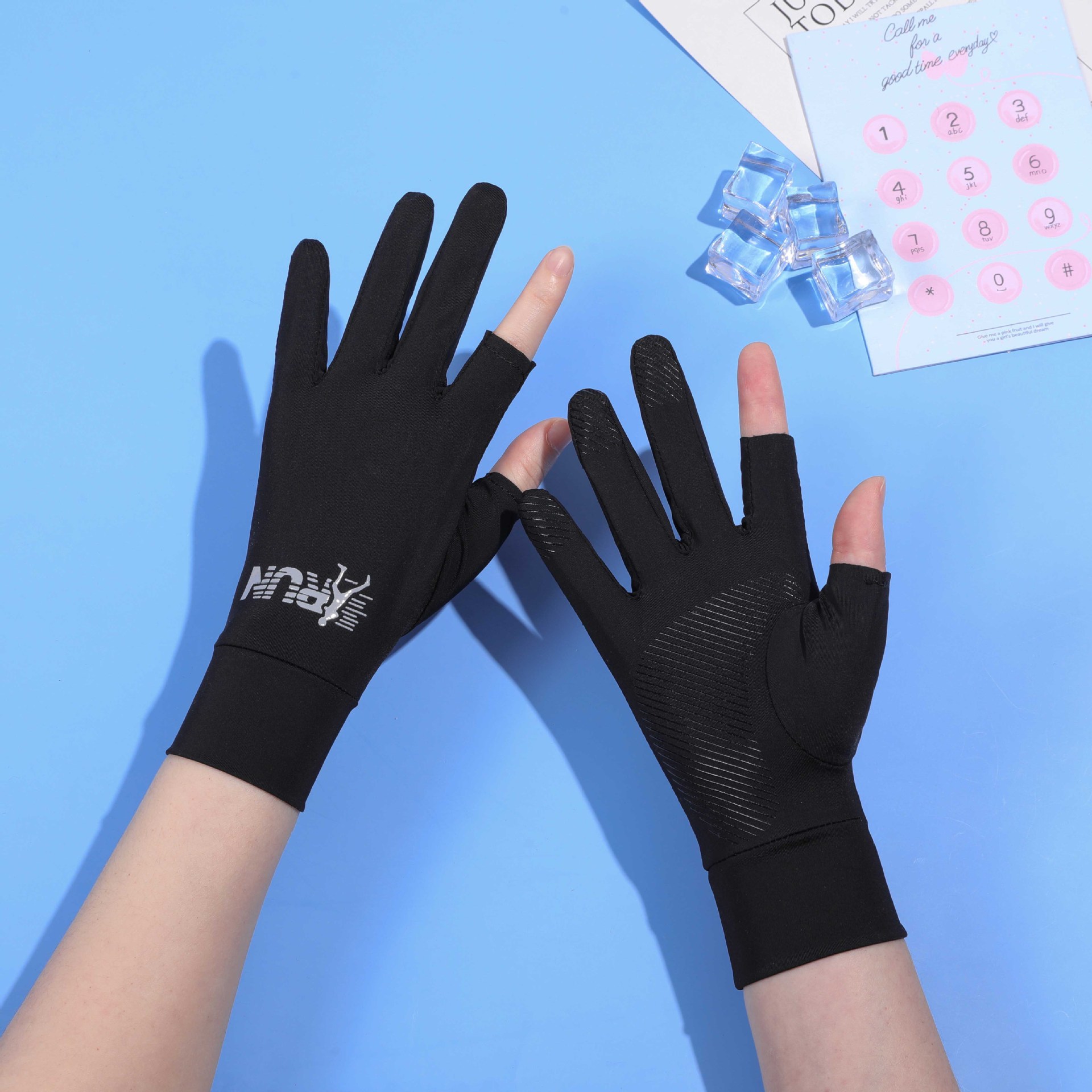 夏季冰丝防晒手套女户外开车骑行运动钓鱼漏二指弹力防滑耐磨透气