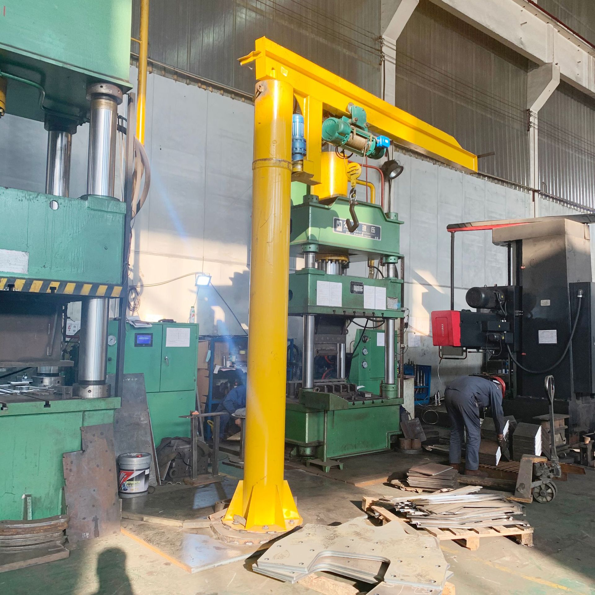 5吨bz型旋臂起重机  小型移动式电动遥控360度旋转摇臂吊