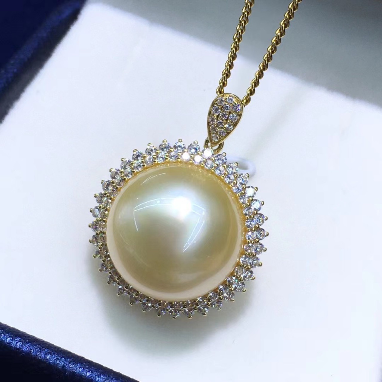 天然海水干枯玫瑰南洋珍珠吊坠16-17mm饱满圆强光几乎无瑕18k金