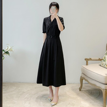 黑色连衣裙女2024夏装新款韩版收腰显瘦西装领长裙复古气质小黑裙