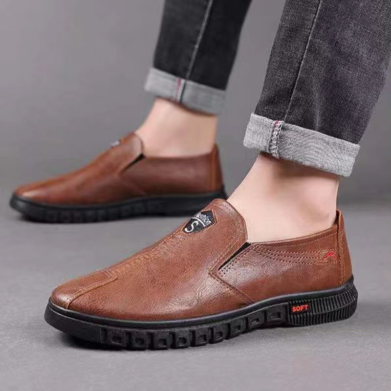 Men's Leather Shoes Factory Wholesale 2023 Summer New Casual Shoes Men's Soft Bottom Fashion Thin Shoes Slip-on Dad Shoes