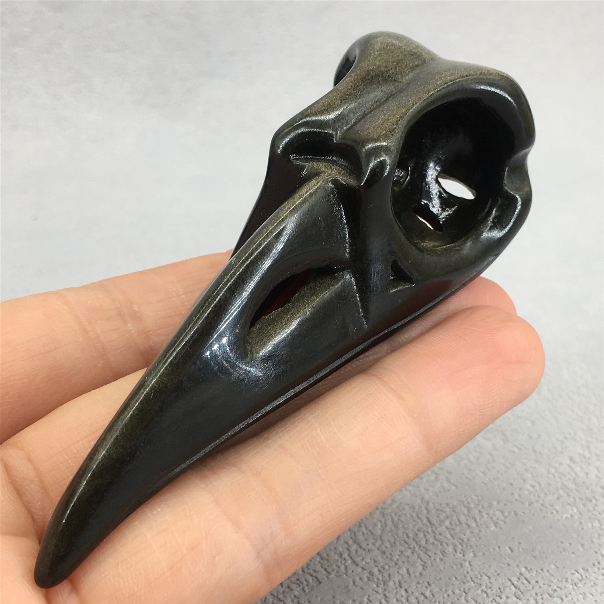 批发天然水晶雕刻乌鸦头骨吊坠小雕像收藏工艺品礼物小摆件