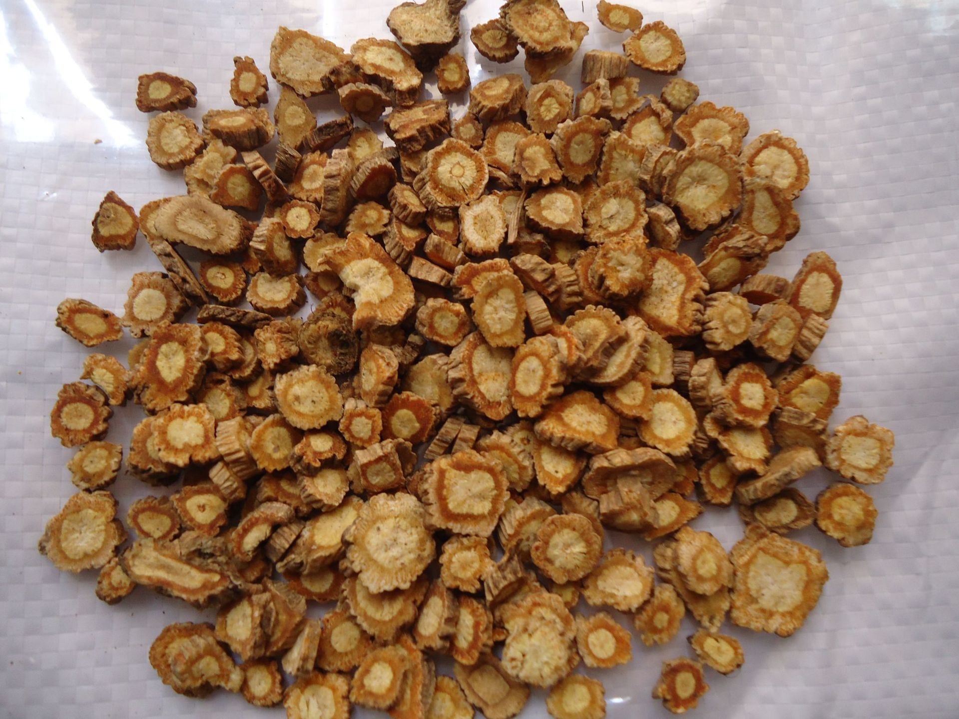 工厂徽信远道地中药材不熏硫磺不染色防风选装防风片北防风关防风