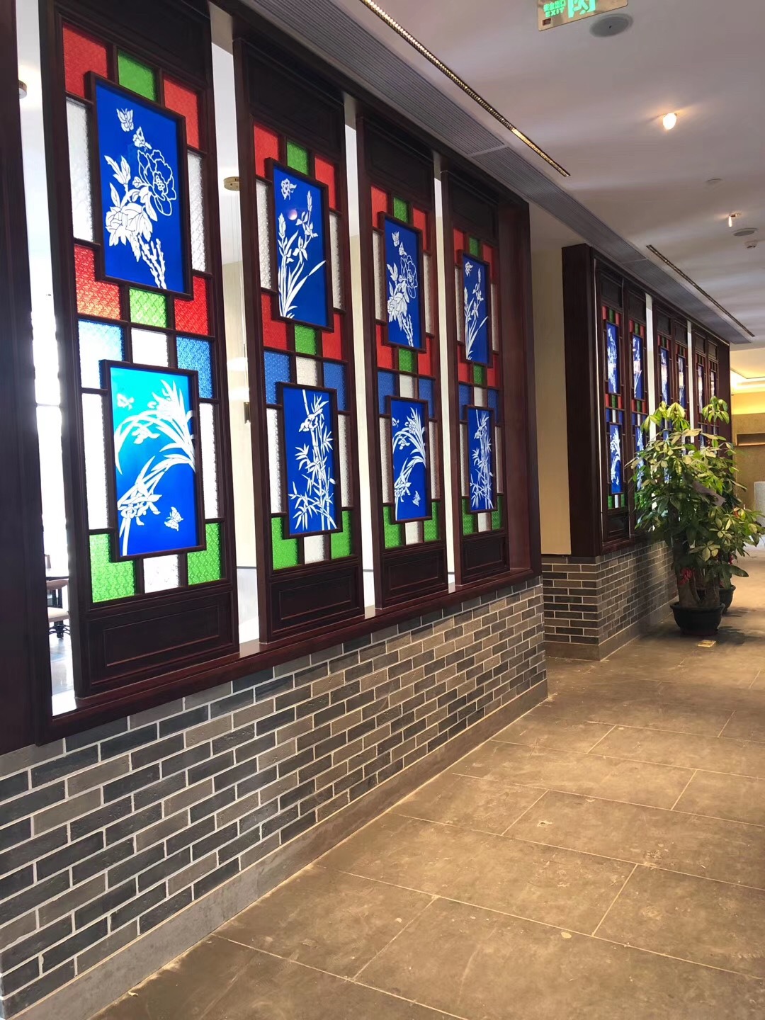 广州工厂直销西关特色实木花格玻璃满洲窗木格花窗仿古玻璃门窗