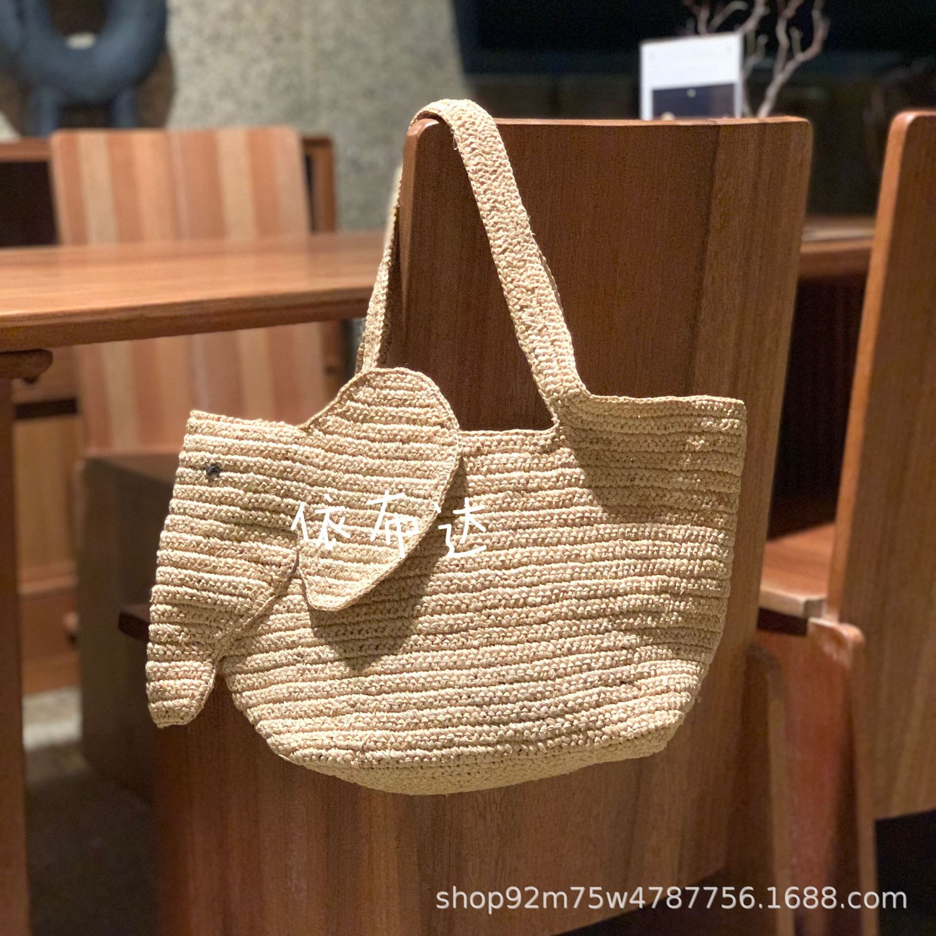 高品质拉菲草单肩包可爱大象造型手提编织包跨境手工钩织草编包