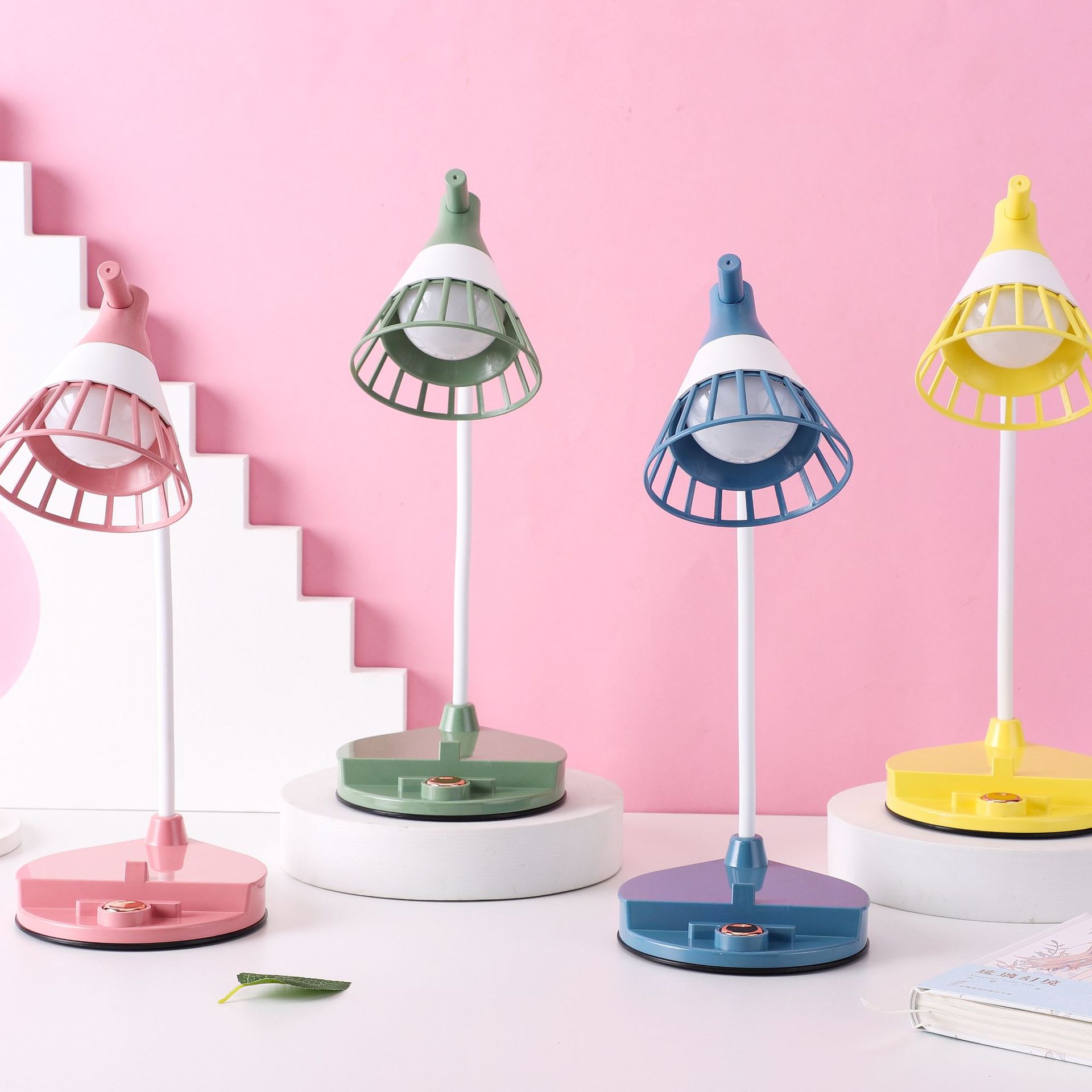 北欧创意新款简约羽毛球灯头触摸感应台灯3档台灯学生宿舍小夜灯