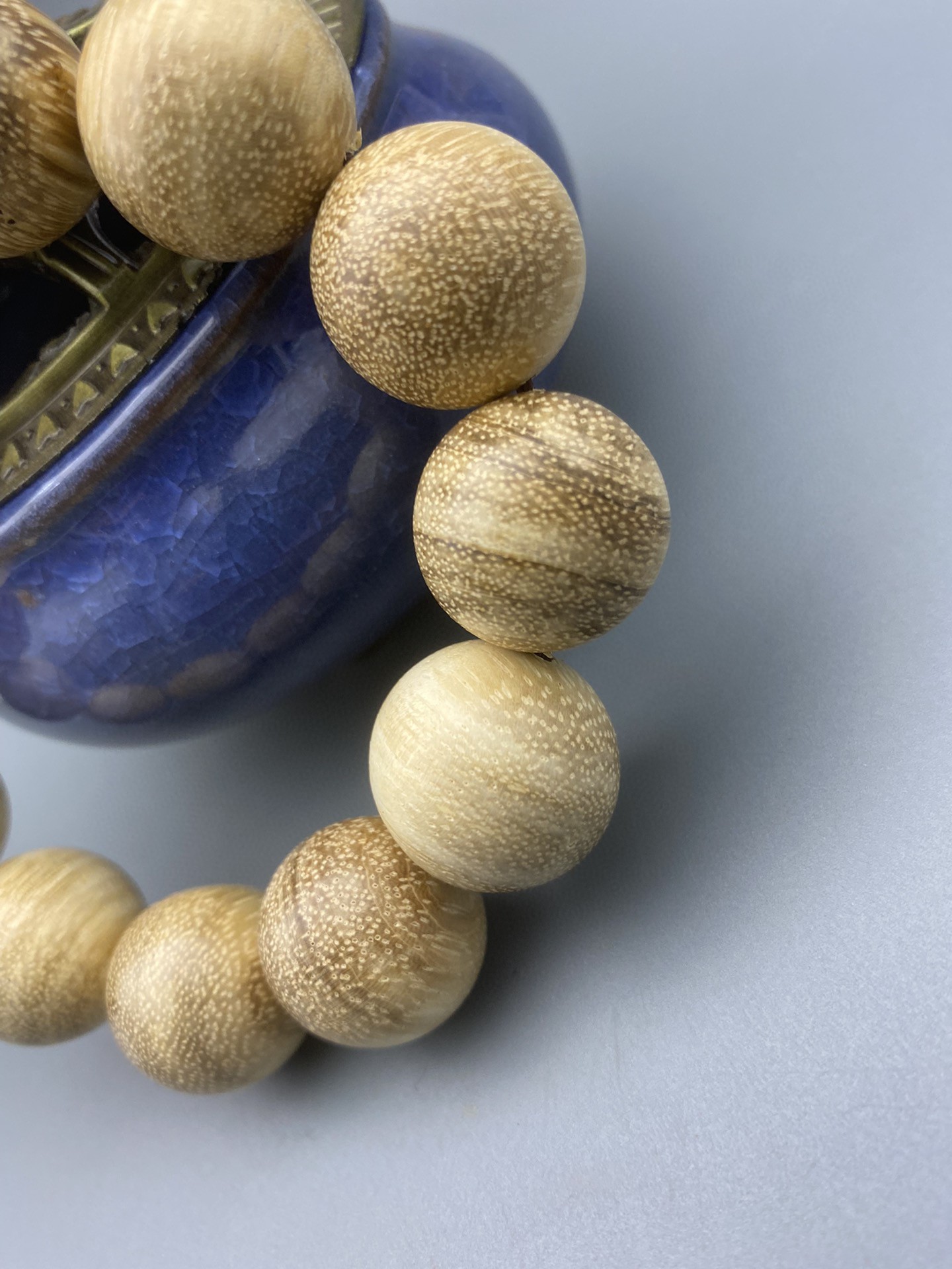 厂家批发直播供货佛珠手串奶香木念珠木质文玩手链男女送礼收藏品