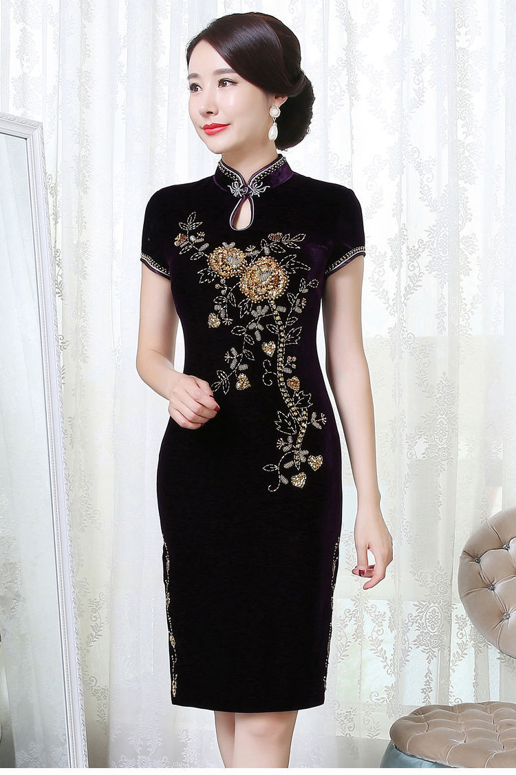 春季民族风大码中长款妈妈装金丝绒旗袍婚宴礼服中老年女装连衣裙