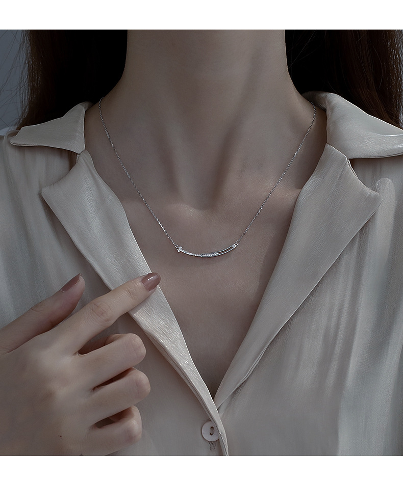 s925银微笑项链女小众设计感轻奢锁骨链高级感简约气质笑脸吊坠潮