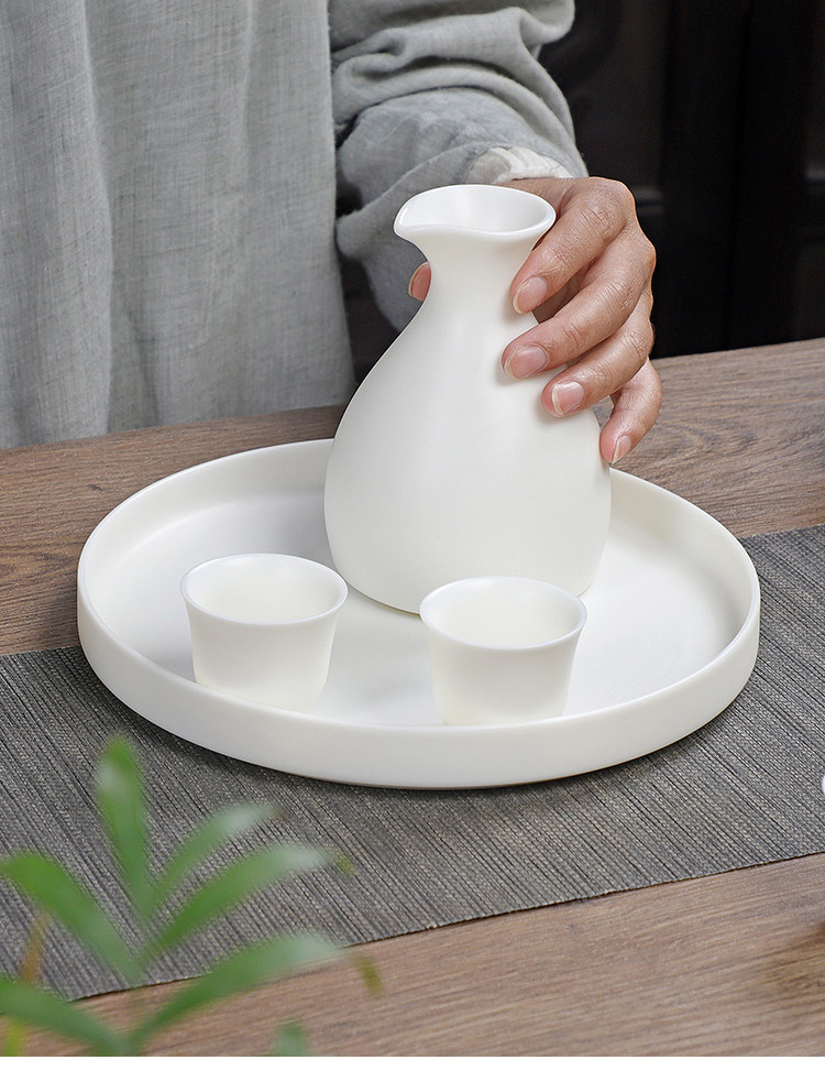 羊脂玉酒具套装分酒器白酒杯清酒黄酒日式仿古家用素烧陶瓷酒壶