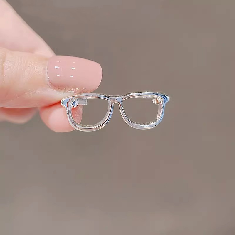 New Japanese Korean Cartoon Mini High Sense Simple Glossy Glasses Brooch Women's All-Match Niche Personality Pin Accessories