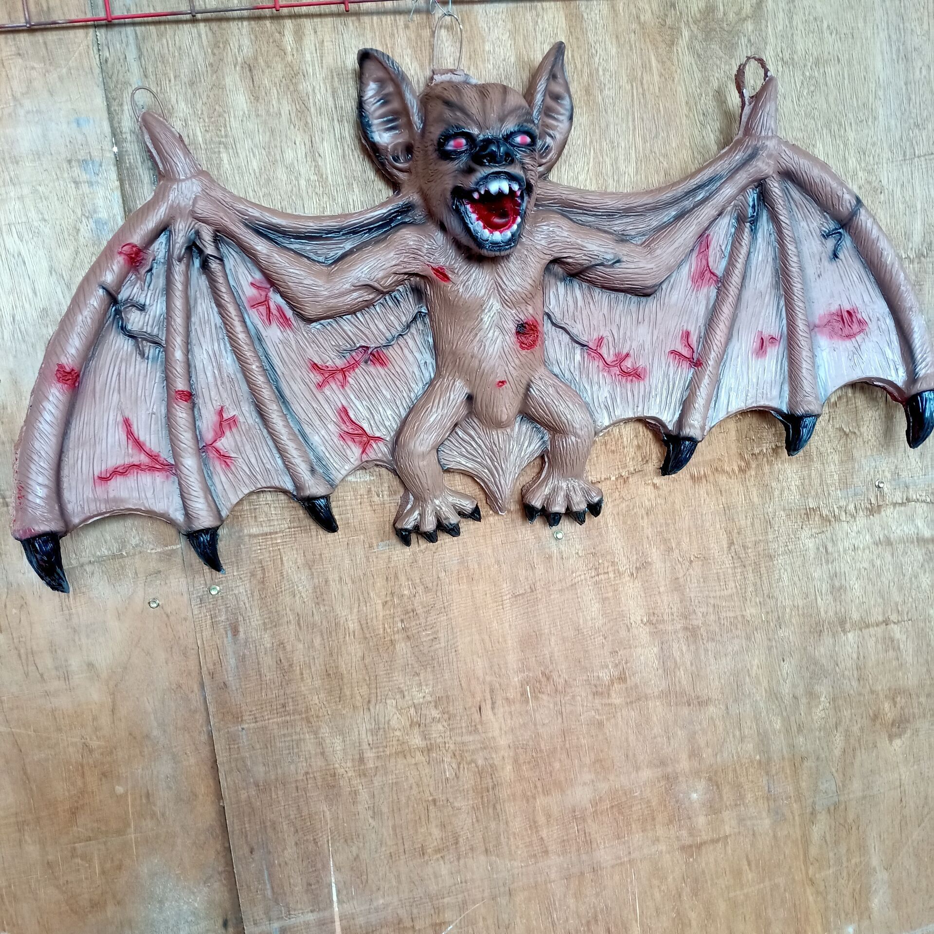 密室逃脱鬼屋道具摆件鬼节产品鬼万圣节恐怖鬼头娃娃吓人装饰