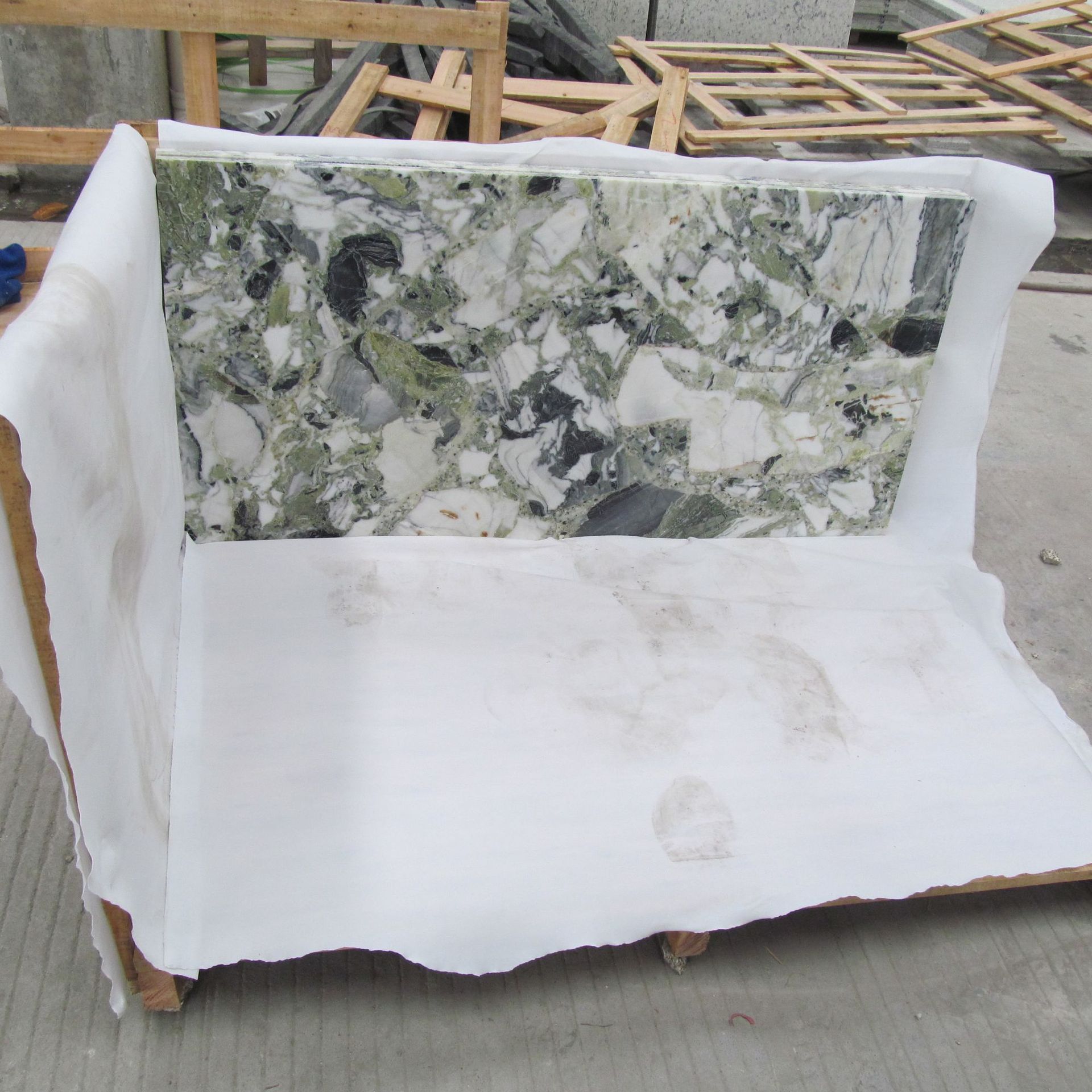 加工冷翡翠天然绿白纹大理石背景墙台面板白富美咖啡桌面茶几面板