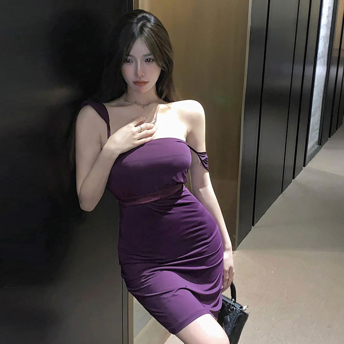 芒易小姐 性感纯欲辣妹抹胸露锁骨绑带蝴蝶结紧身弹力包臀连衣裙