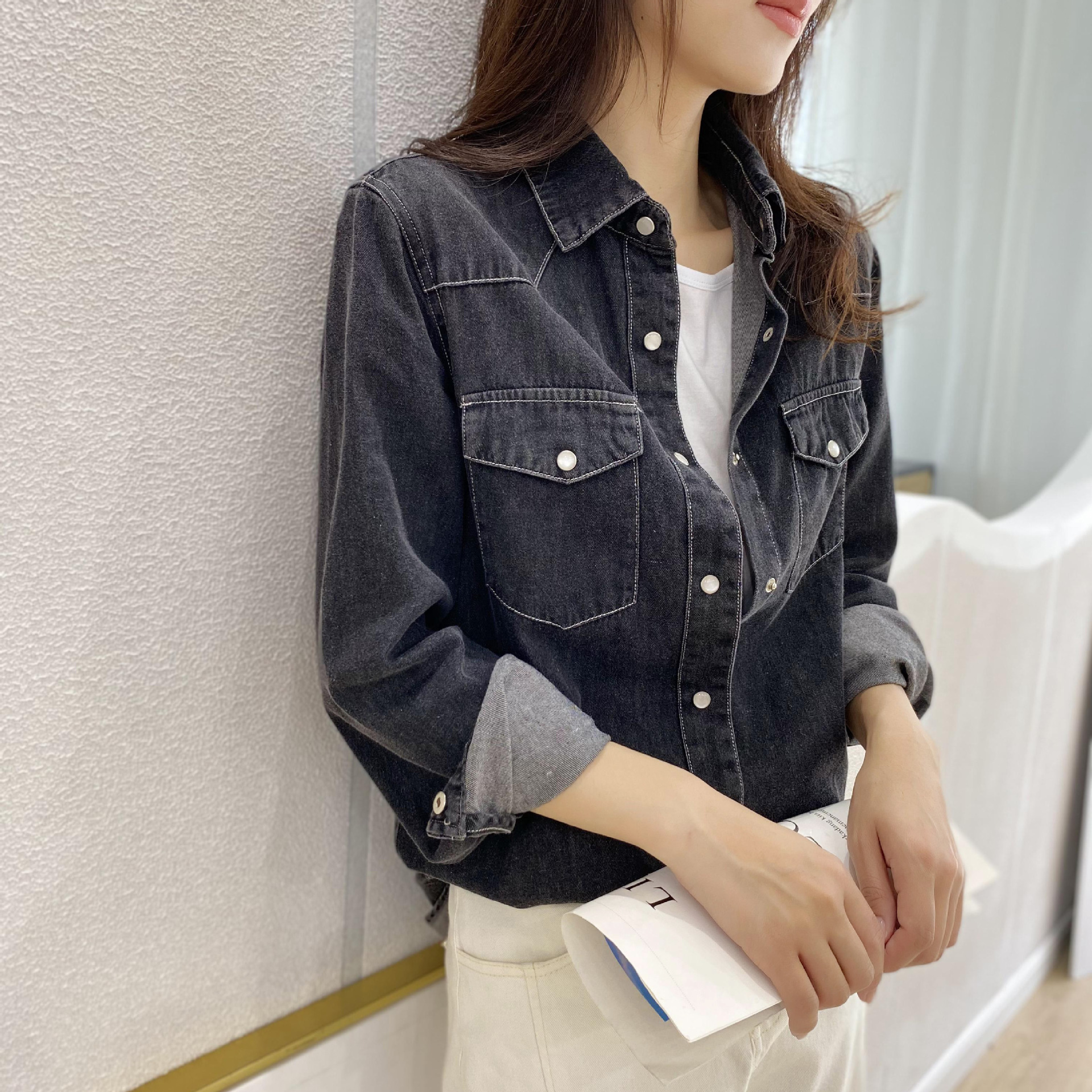 2021年新品 韩版修身纯色牛仔衬衫女复古休闲长袖衬衣叠穿外套