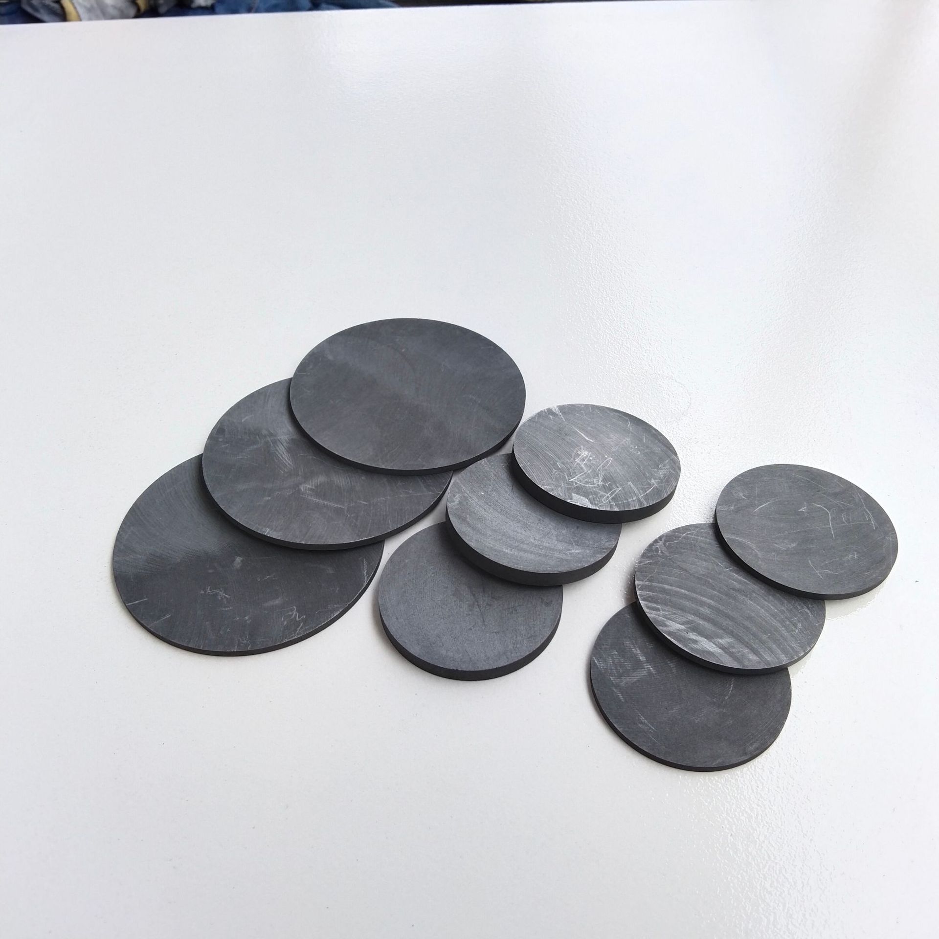 定制高纯石墨圆片石墨圆盘圆板高强高密石墨片加工定制厂家直销