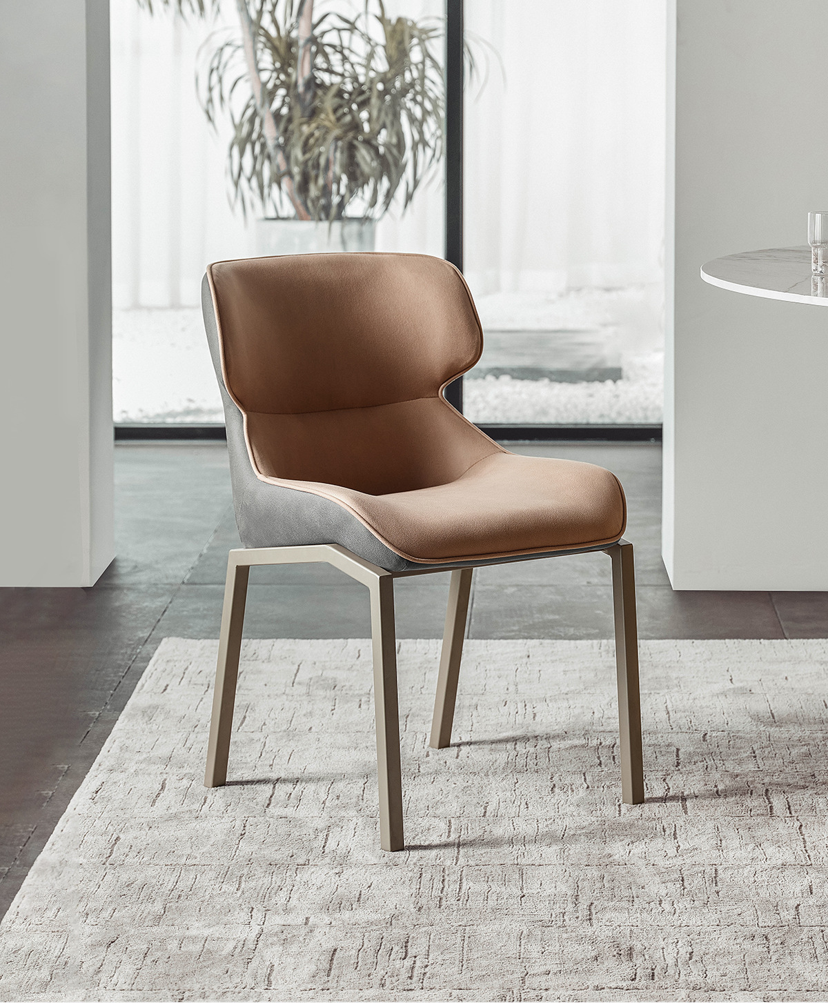 北欧轻奢餐椅家用靠背现代科技布网红餐椅设计师高端书桌金属椅子