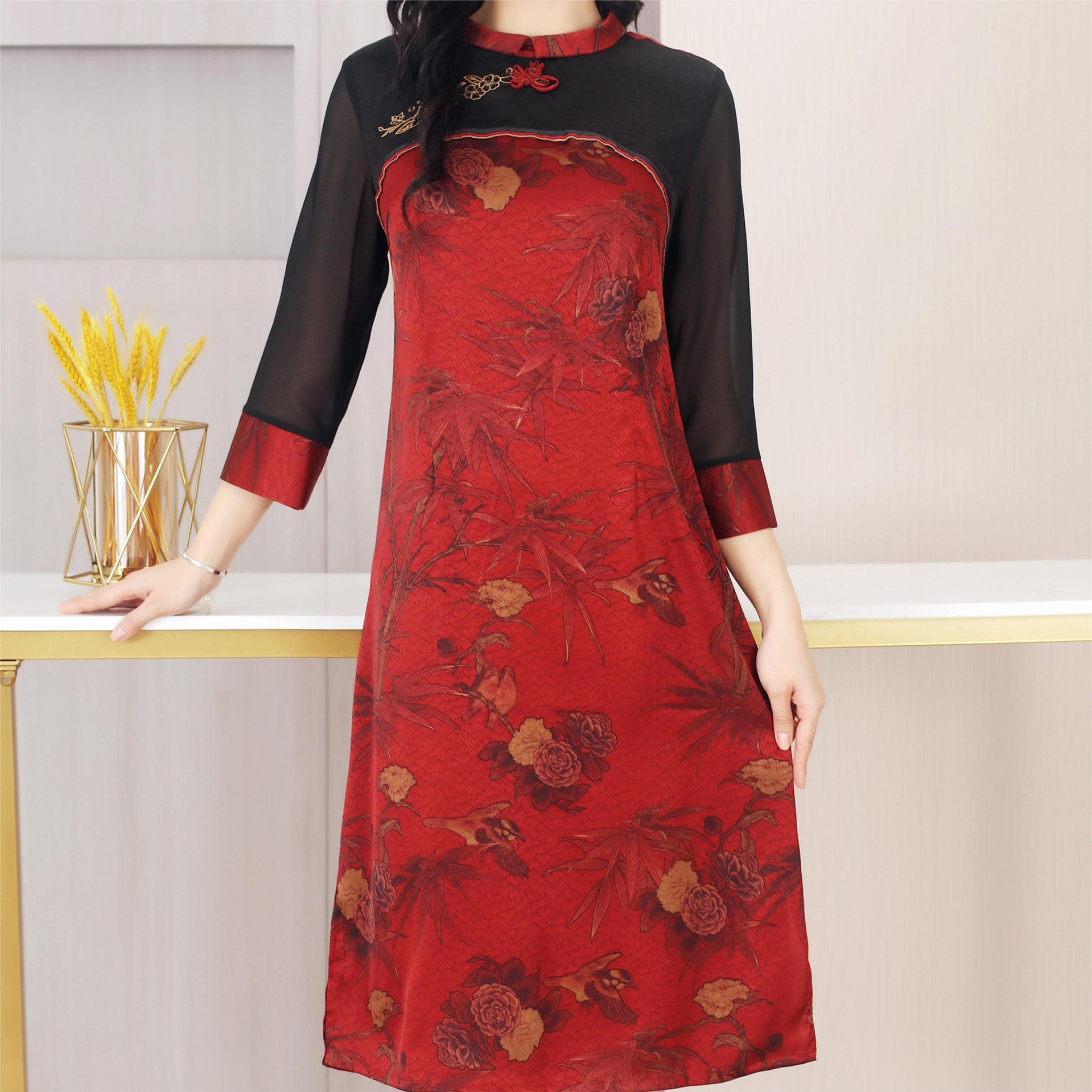 圆领时尚中老年女装长裙 新款优雅舒适 厂家批发长袖中老年连衣裙