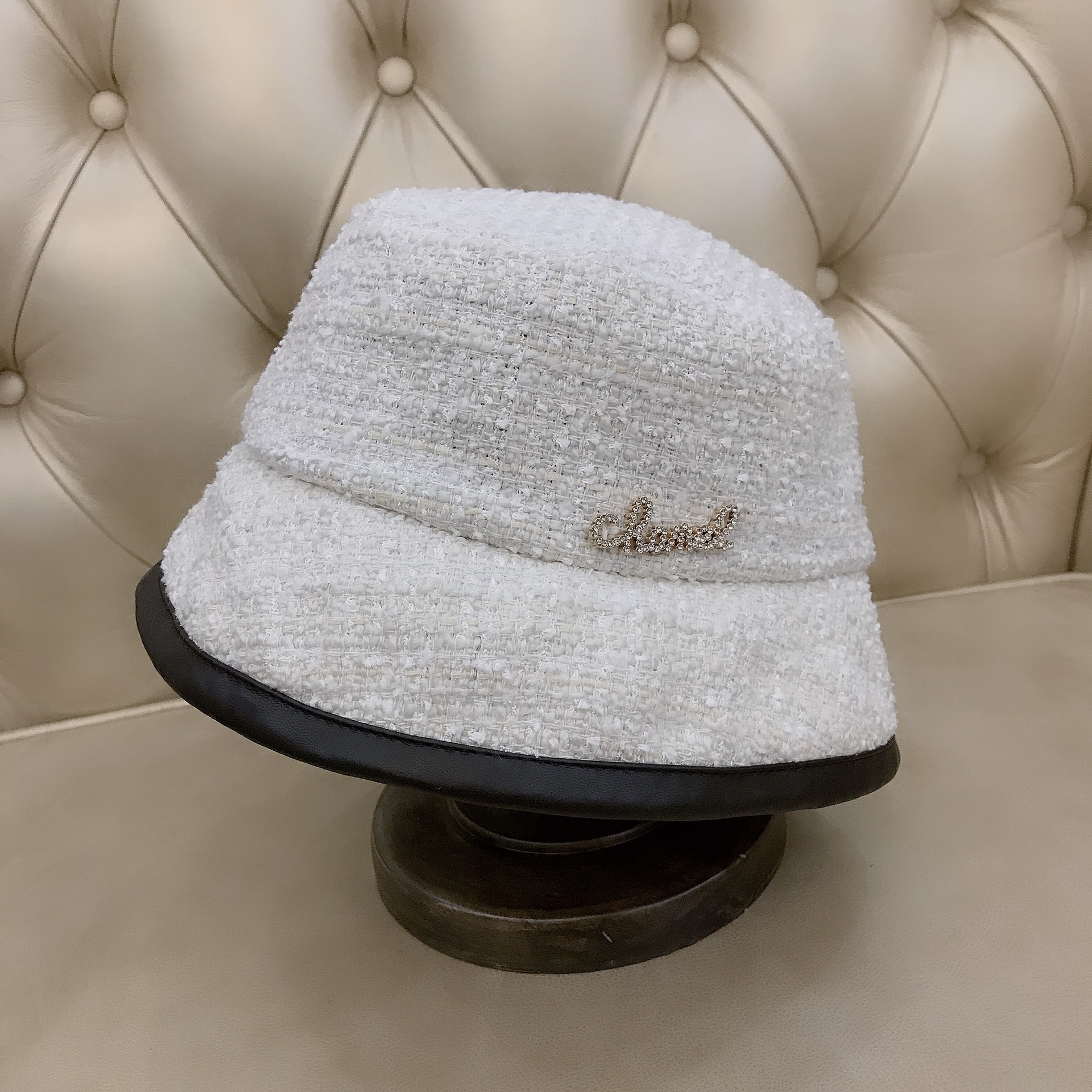 秋冬新款网红大牌帽子女定制轻奢盆帽时尚百搭小香风粗呢渔夫帽女