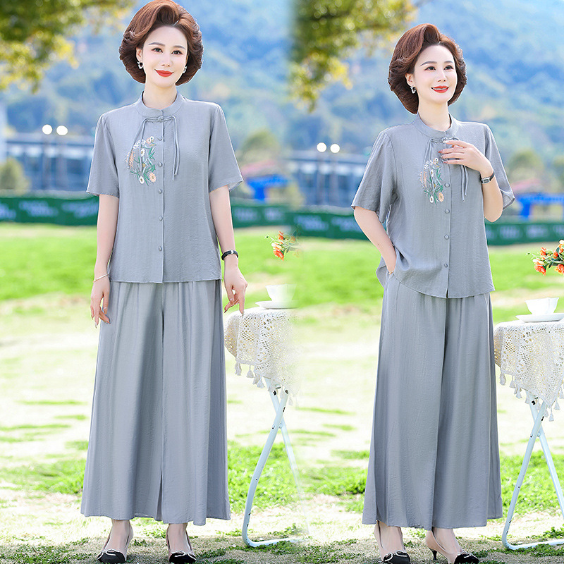 2024 Middle-Aged and Elderly Women's Summer Wear Ethnic Style Short Sleeve Suit New Mother's Clothes Age-Reducing Embroidery Cool Two-Piece Suit