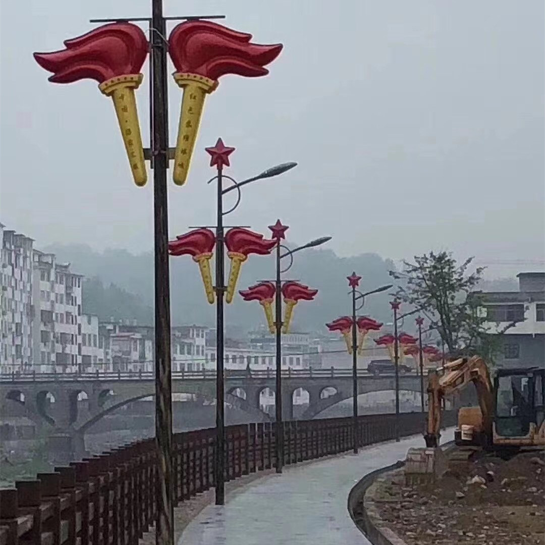 厂家生产中国结路灯led红冬瓜灯笼注塑红旗节日灯火炬装饰路灯