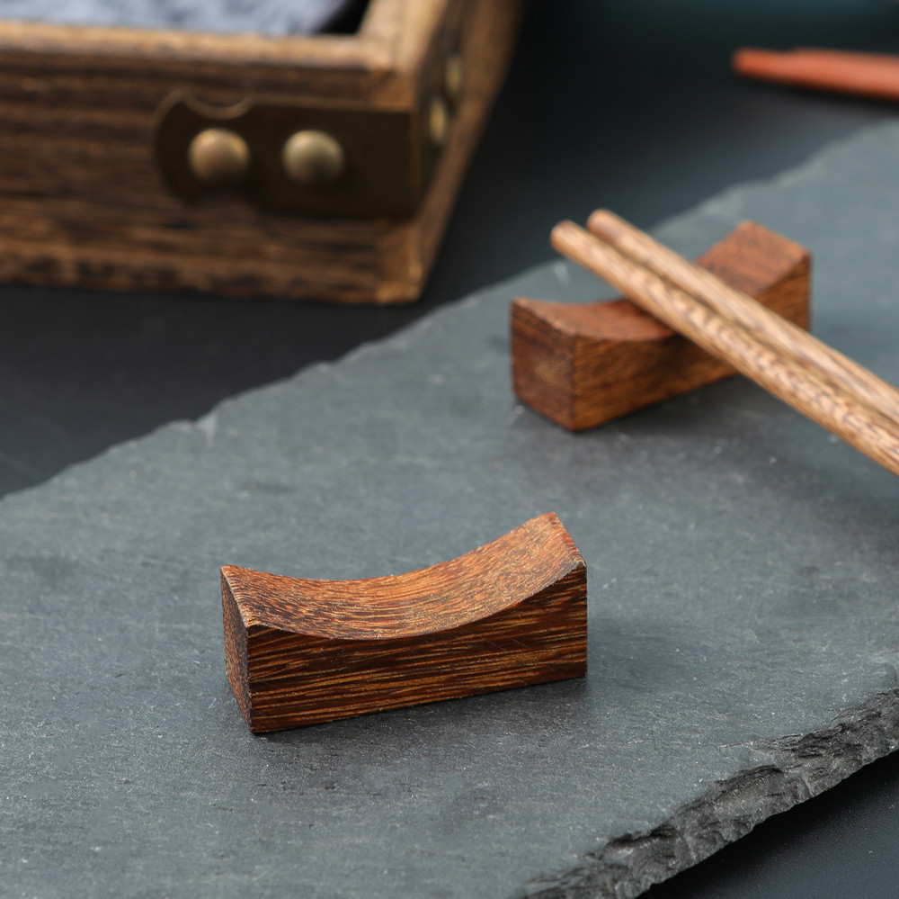 枕头形鸡翅木筷架子无漆无蜡 红檀木筷托木质筷子托可刻字logo