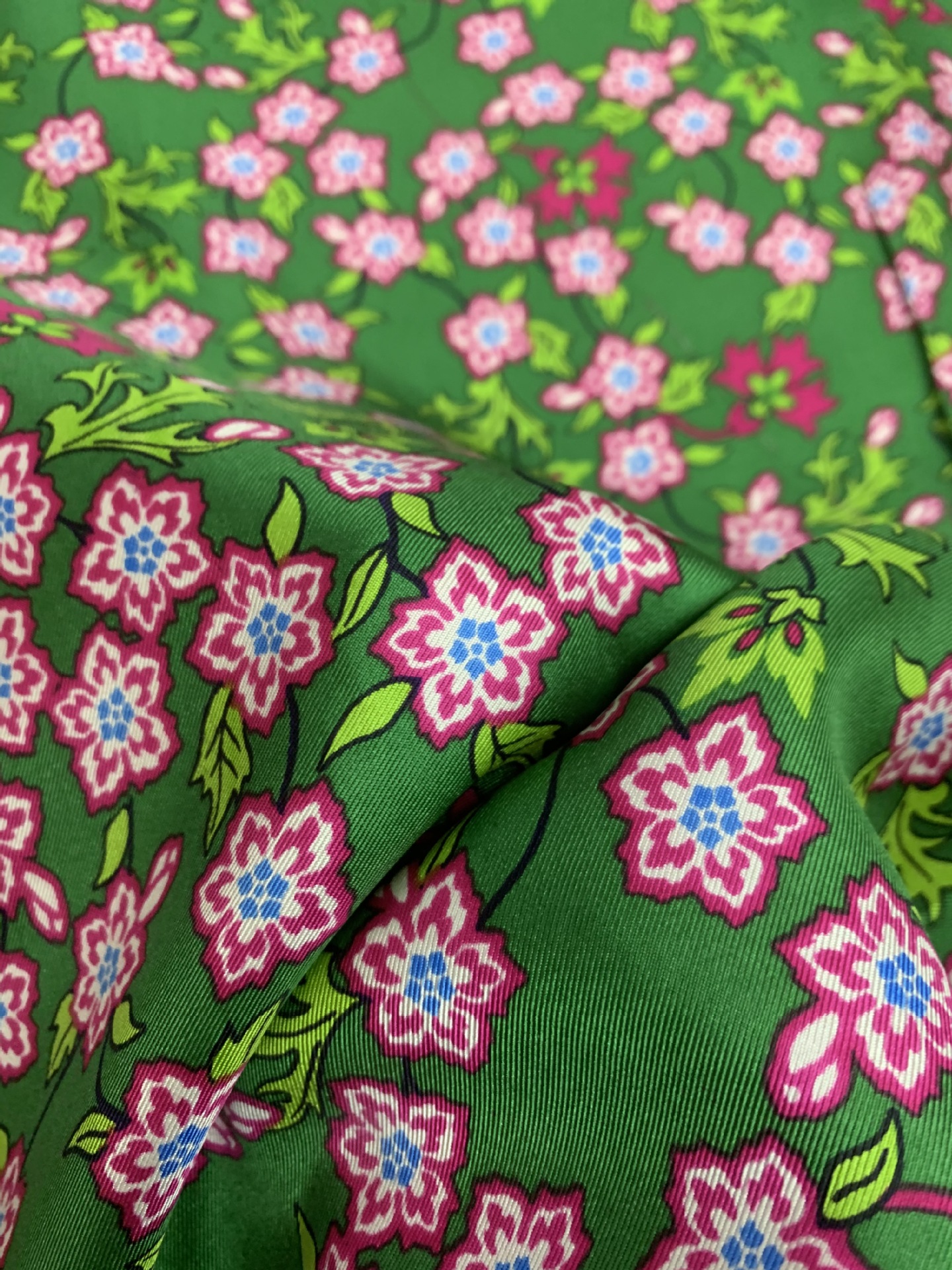 大胆红绿撞色宽幅斜纹真丝面料衬衫连衣裙百分百桑蚕丝服装布料