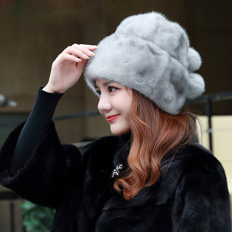 冬季新款女士水貂帽子整貂圣诞帽护耳貂皮软款女帽冬季时尚保暖