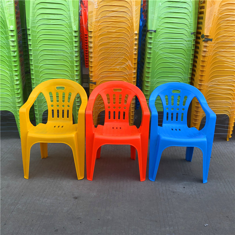 现货供应成人塑料靠背椅沙滩椅家居休闲椅大排档配套桌椅熟胶椅子