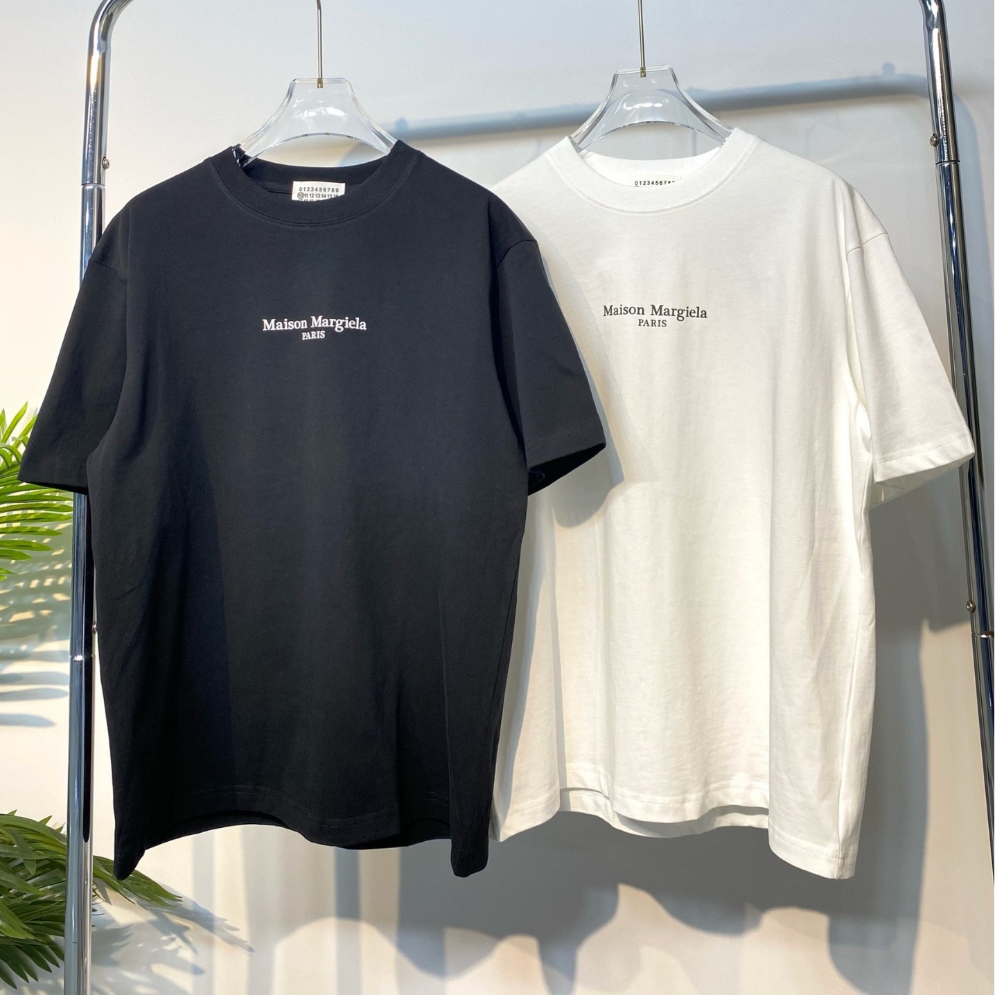 实拍现货maison margiela 马吉拉mm6八国语言文字印花纯棉短袖t恤