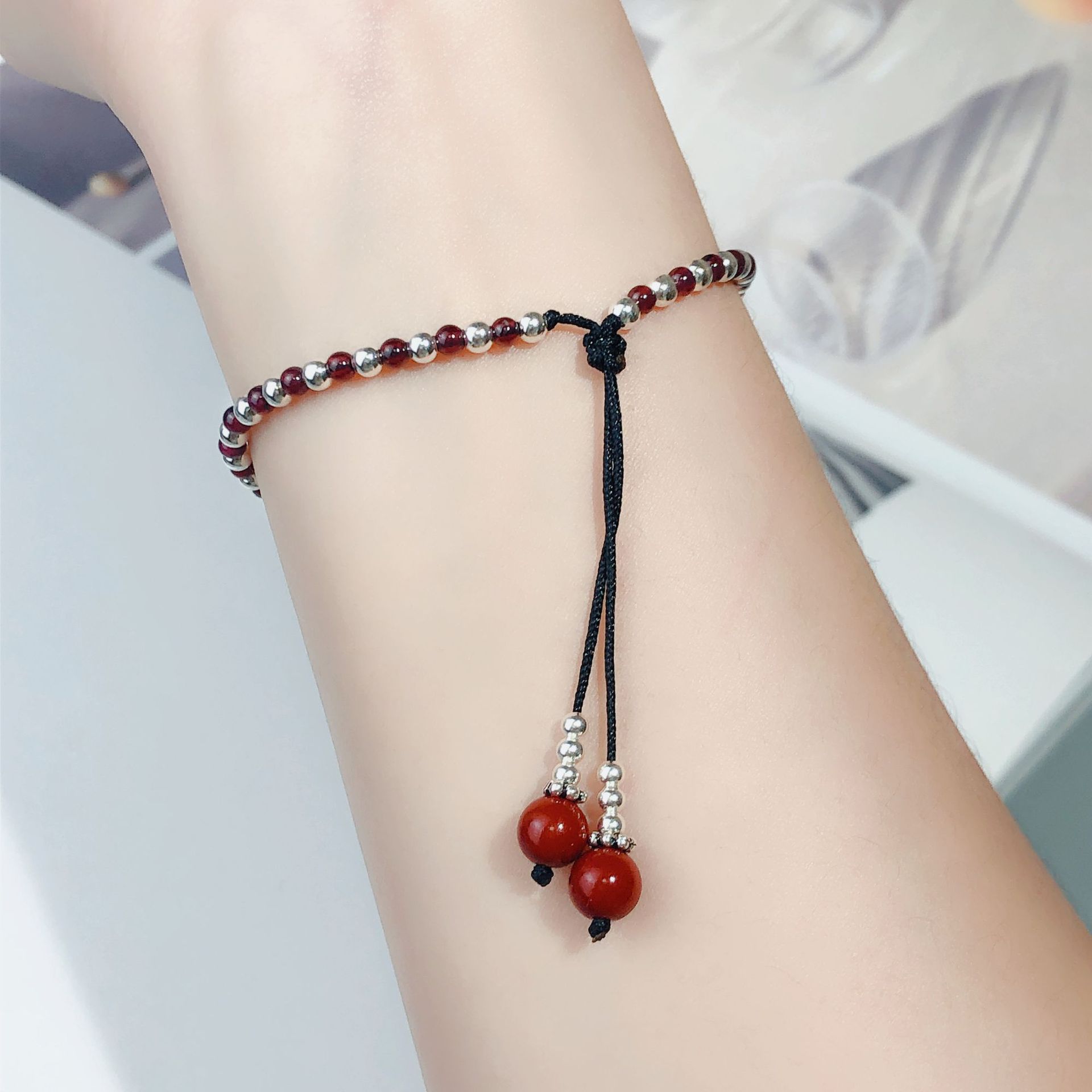 碧玺石榴石朱砂单圈手编绳可调节红绳手串手工饰品串珠配饰首饰