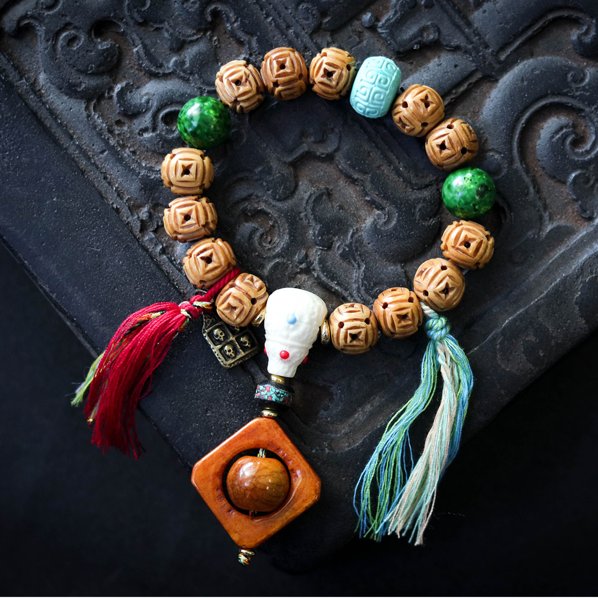 Peng Sen Live Supply Wholesale Tibet Yak Bone Hand-Knitted Bracelet God of Wealth Tibet Beads Tiantie Dapeng Bird Bracelet Ornament