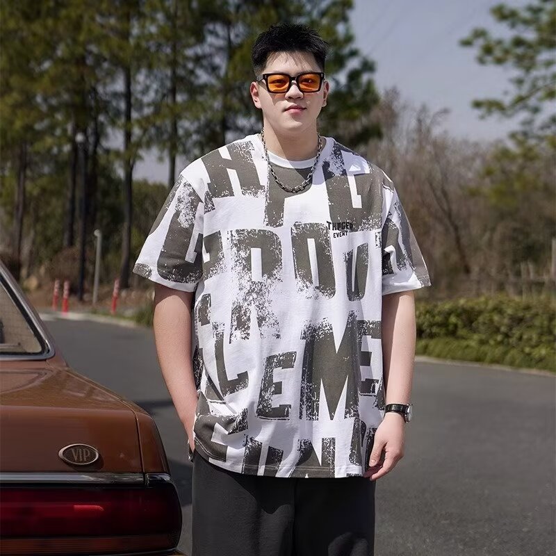 大码男装胖子字母满印短袖t恤夏季潮流宽松加肥加大码男士五分袖