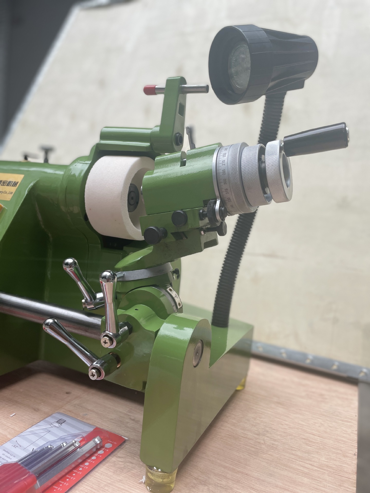 促销精密型u2万能磨刀机钨钢铣刀雕刻刀车刀平底尖刀多功能修磨机