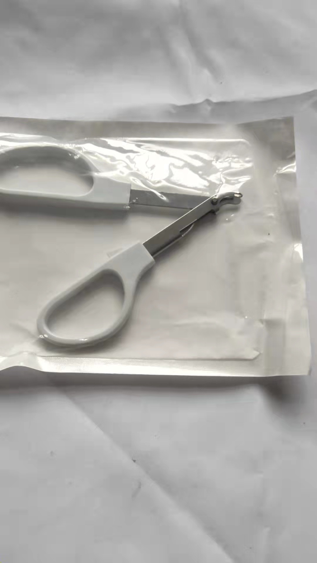 皮肤缝合起钉器术后拆线起钉器钛钉取钉器一次性使用皮肤拆钉器