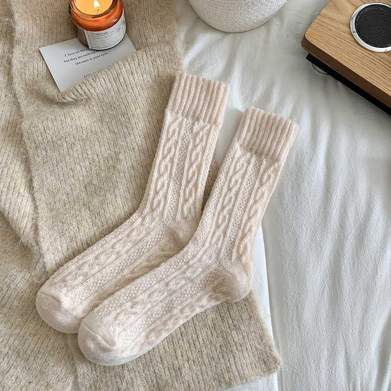 Wool Socks Women's Autumn and Winter Pile Style Tube Socks Fleece-lined Thickened Winter Warm Cashmere Twist Women's Stockings