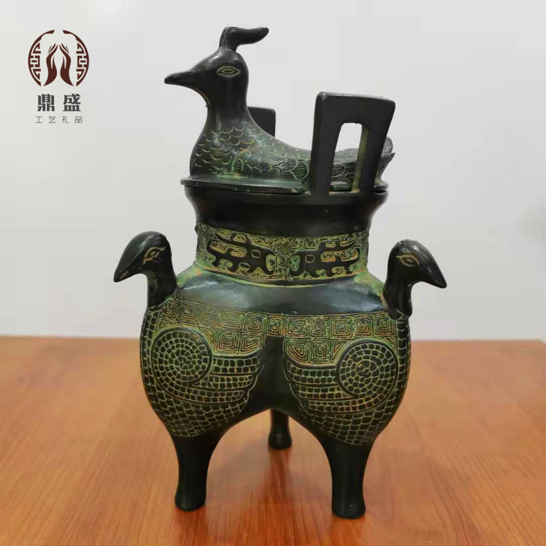 手镯;挂件;摆件;各种工艺品;古玩所在地:南阳市 石佛寺镇批发市