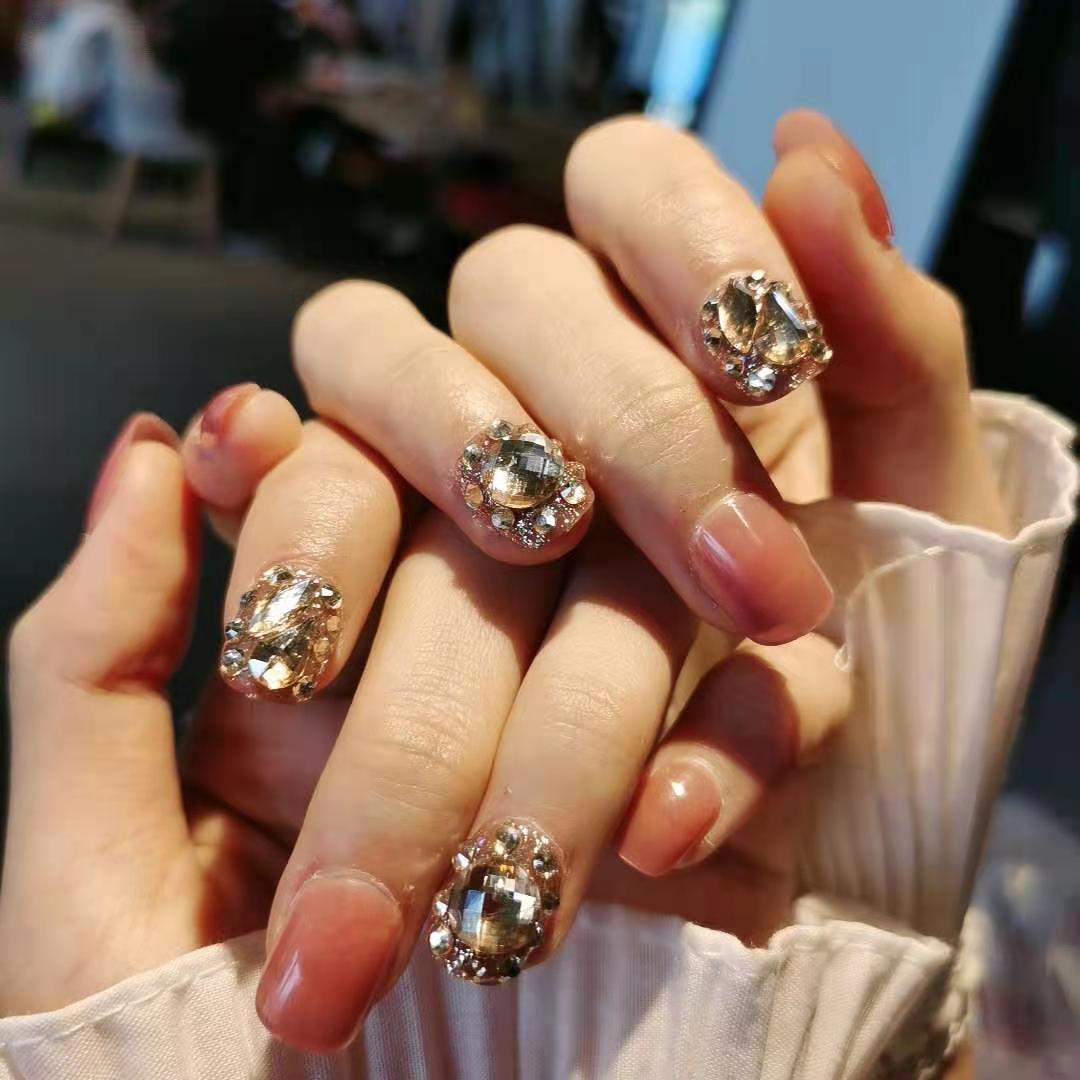 穿戴美甲裸色系假指甲贴钻美甲贴片成品24片装穿戴甲香槟满钻