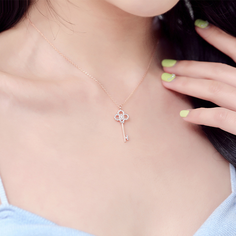 2023 Necklace Korean Style Girl Micro Zircon-Laid Necklace Fashion Key Clavicle Chain Female Jewelry Factory Direct Supply