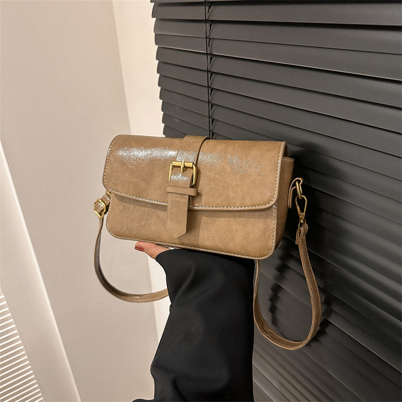 2023 Stylish Bag Women's Retro Oil Leather Belt Buckle Decorative Shoulder Messenger Bag Korean Ins Super Hot Small Square Bag