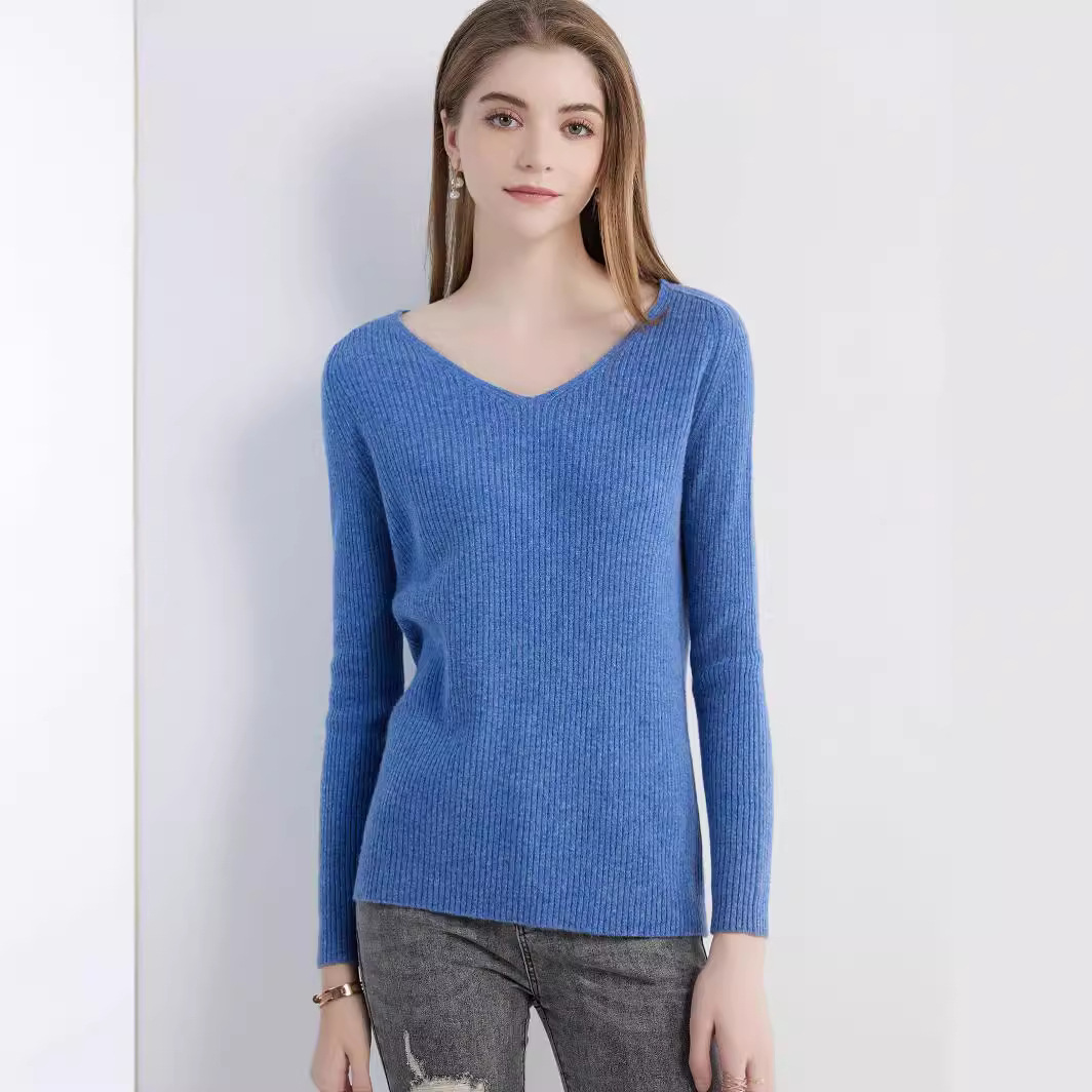 秋冬新款套头v字领百搭纯色抽条羊毛衫针织通勤修身女装打 底毛衣